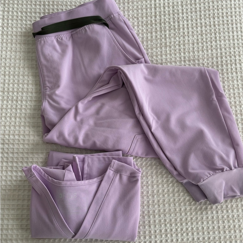 FIGS Lavender Haze Scrubs